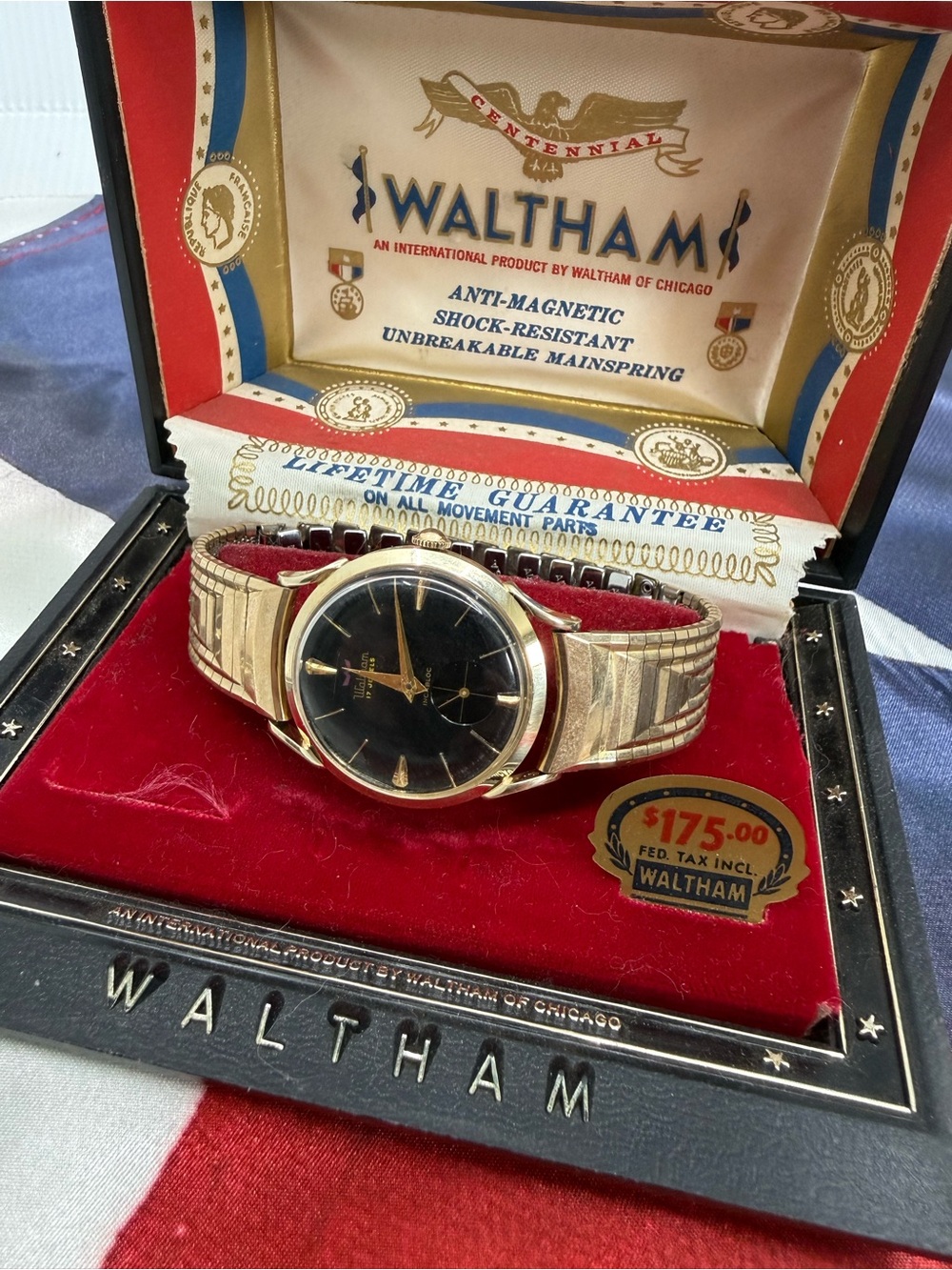 Nearly NOS 1950 Waltham Centennial 14k Gold 33mm 17J Mechanical Watch